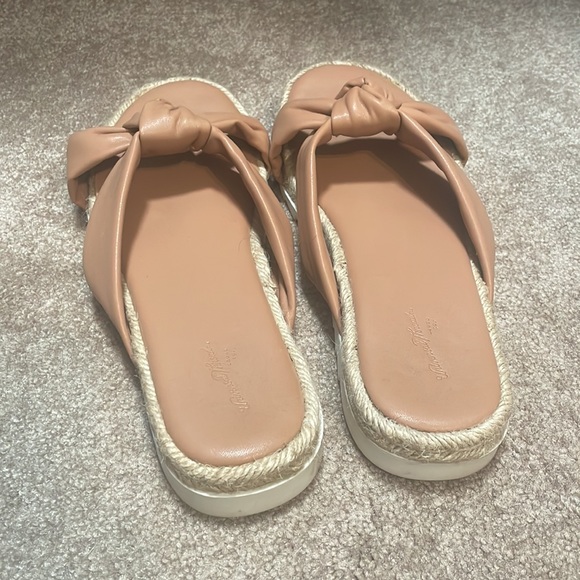 University Treads Nude Sandals - Picture 3 of 6